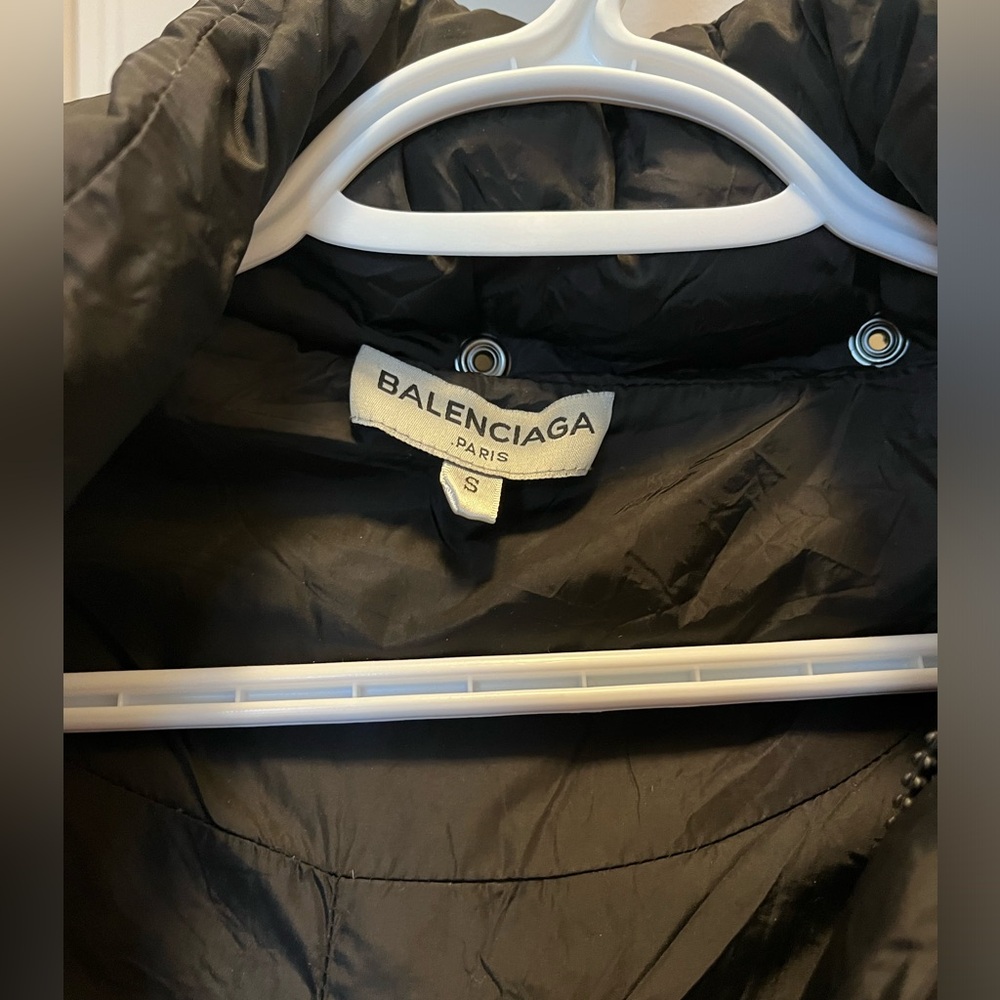 Balenciaga Black puffer Jacket size S with detachable scarf - Picture 3 of 9